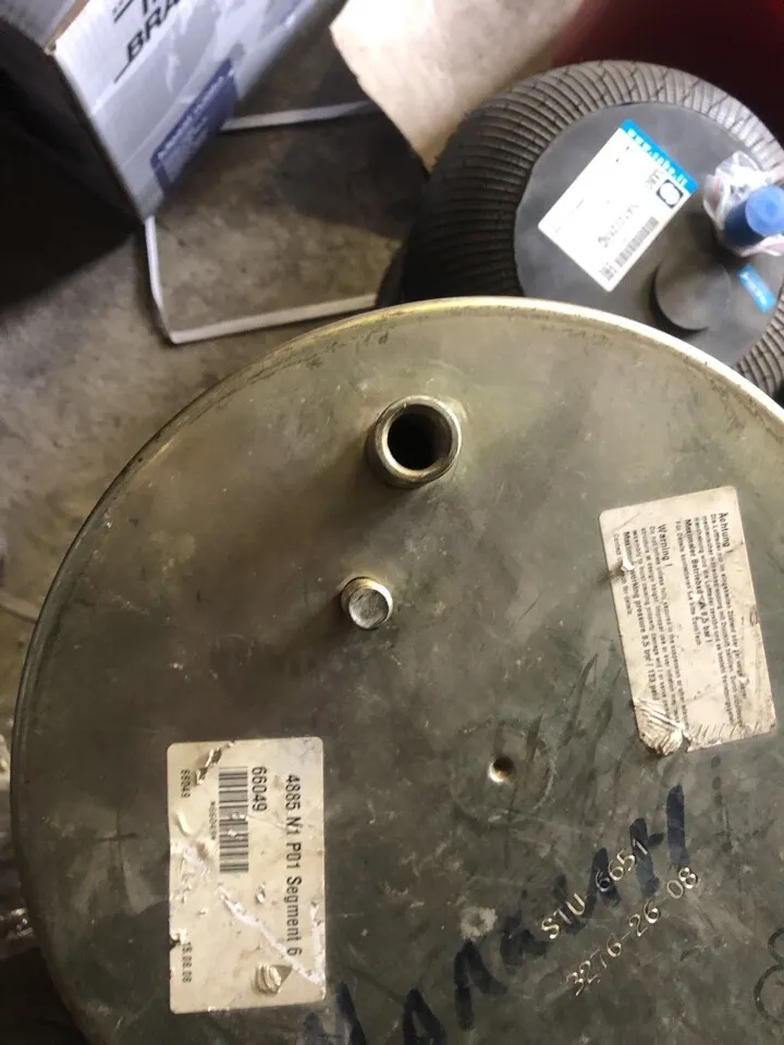 4862 N1 P01 пневмоподушка задняя  MAN TGL