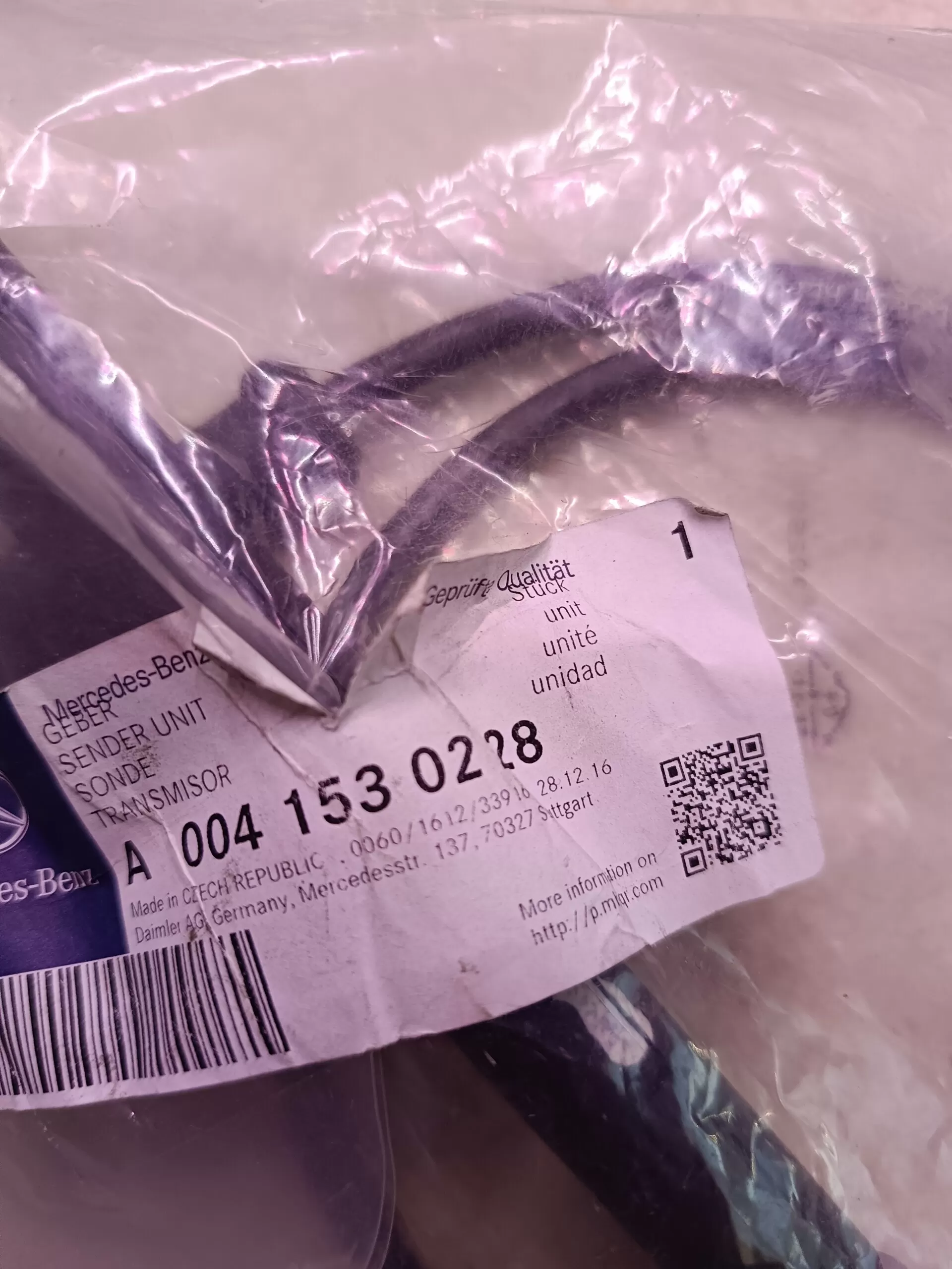A0041530228 датчик уровня масла Mercedes-Benz A0041530228 датчик уровня масла Mercedes-Benz