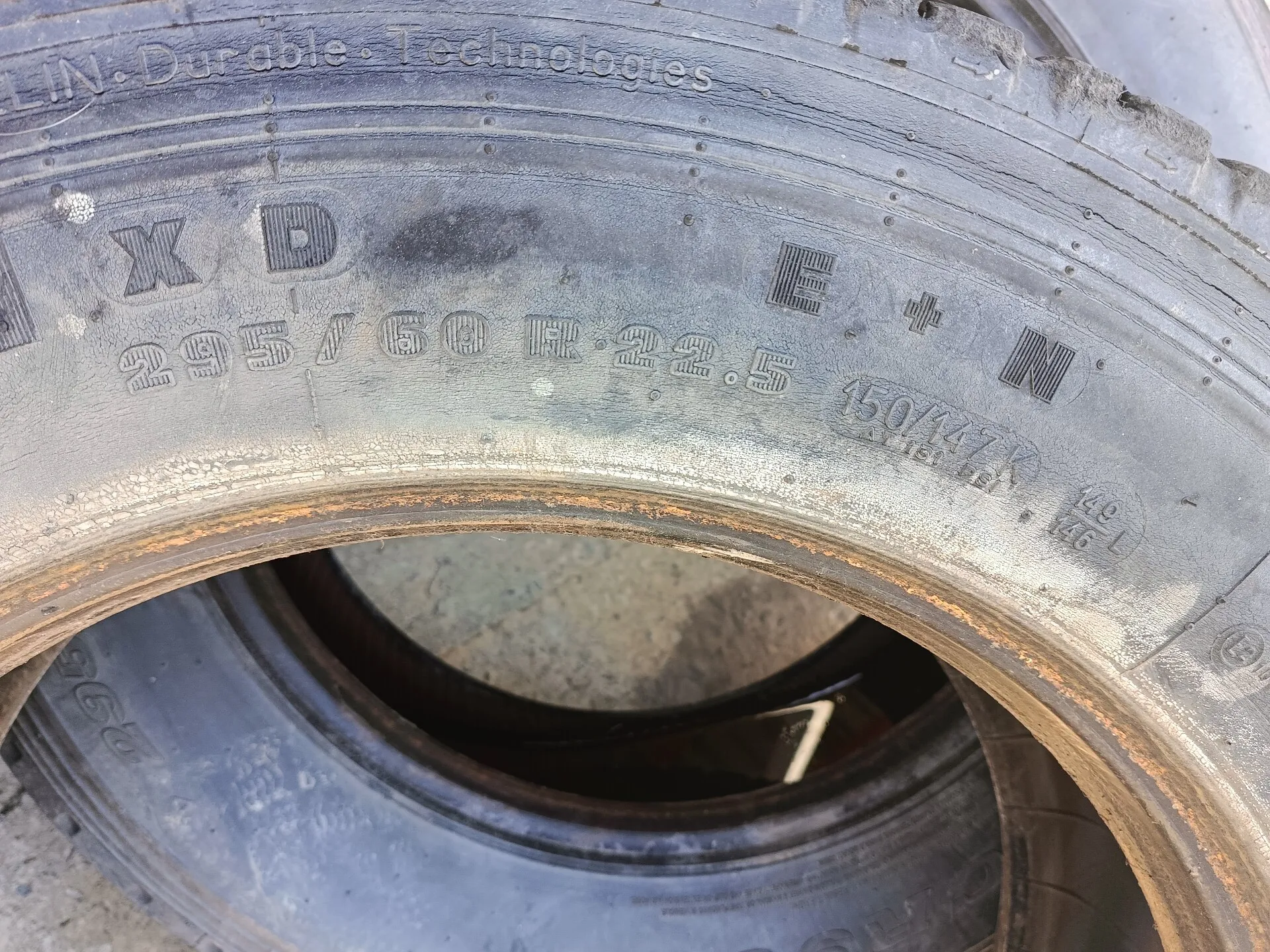 резина 295/60R22,5 MATADOR резина 295/60R22,5 MATADOR