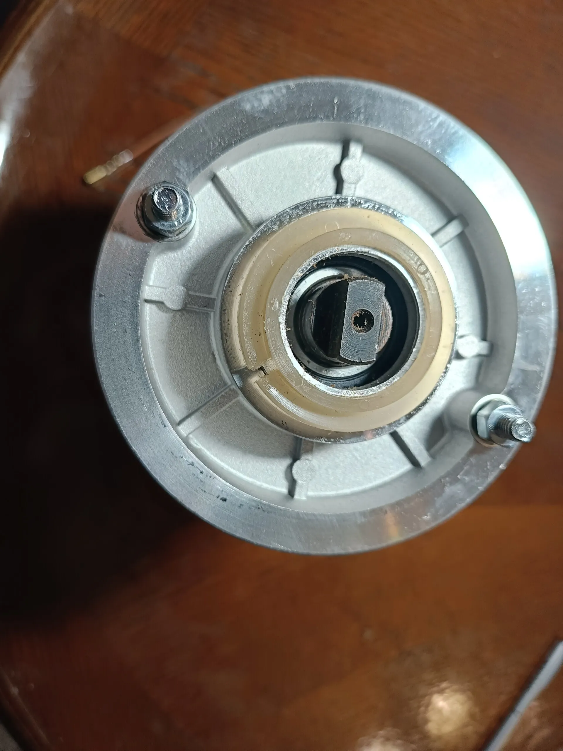 Двигатель гидроборта MBB, DAUTEL, PALFINGER Двигатель гидроборта MBB, DAUTEL, PALFINGER