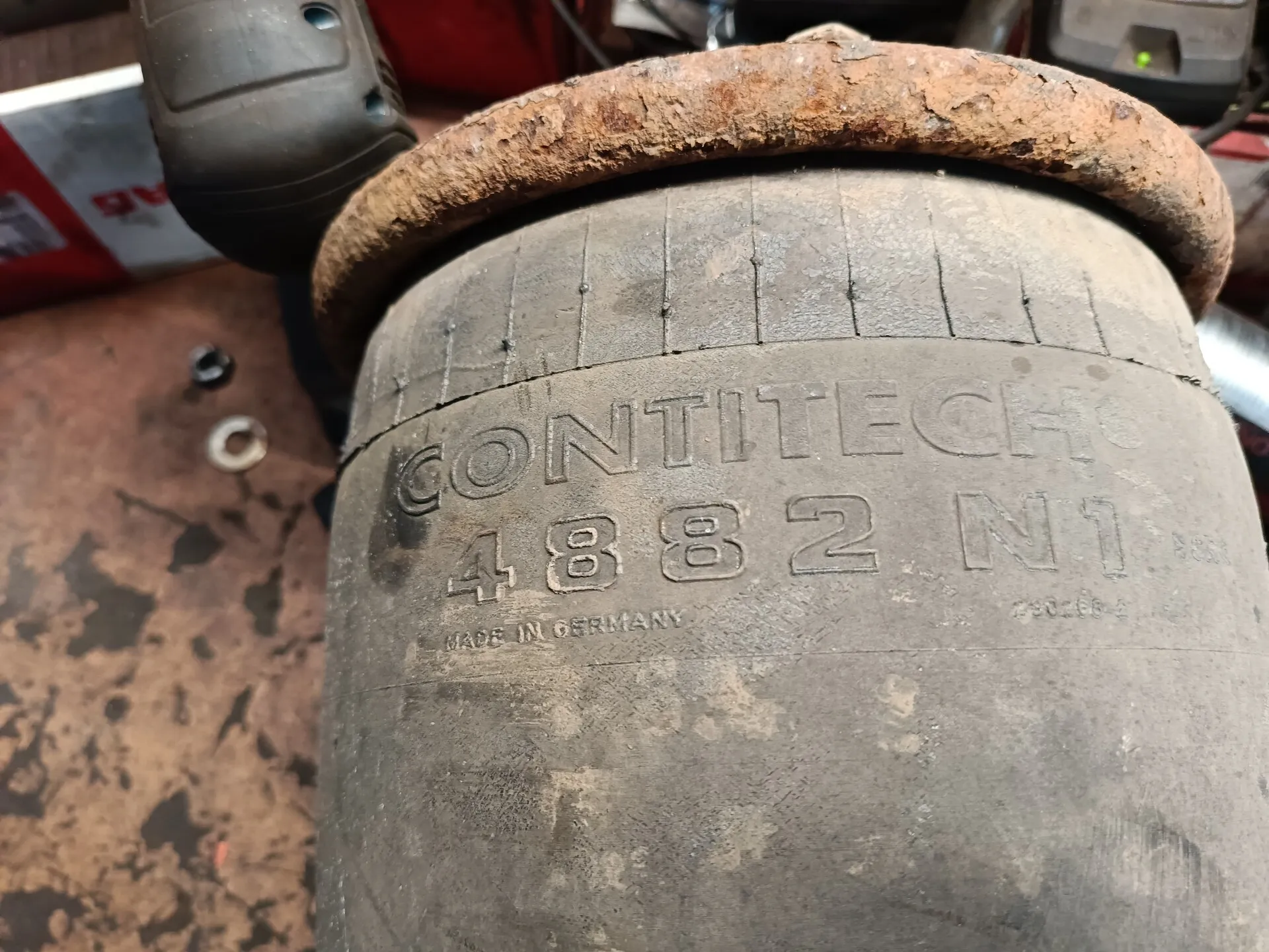 4882N1 пневмоподушка