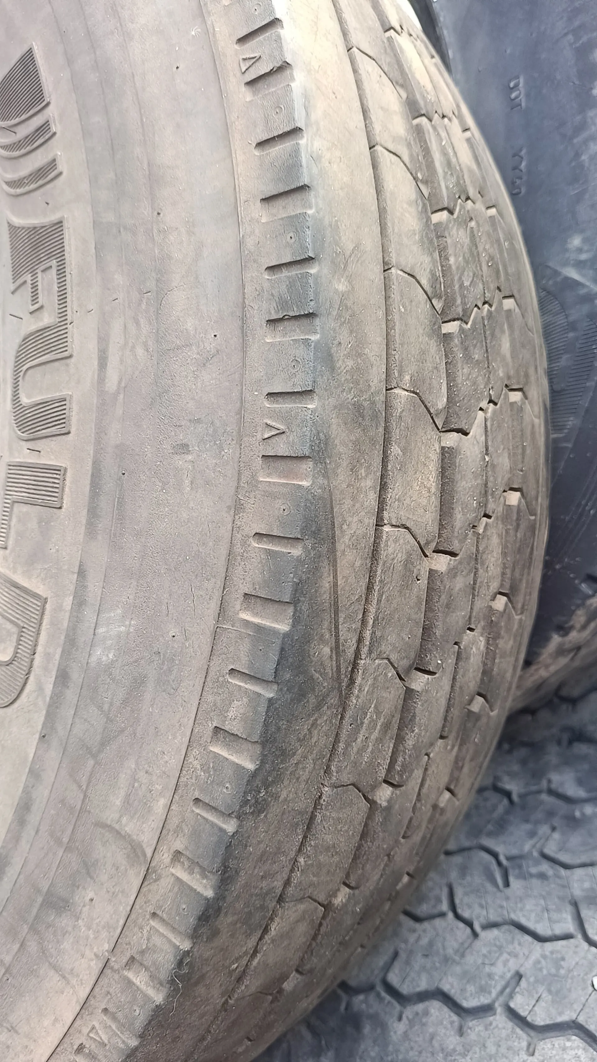 резина с диском 235/75*17,5 FULDA резина с диском 235/75*17,5 FULDA